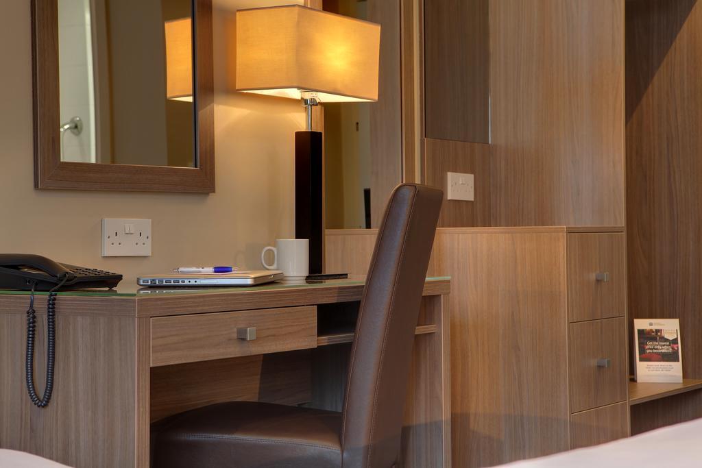 Best Western Pontypool Metro Hotel Eksteriør billede