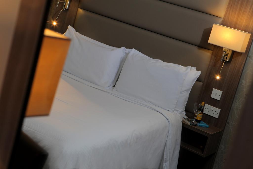 Best Western Pontypool Metro Hotel Eksteriør billede